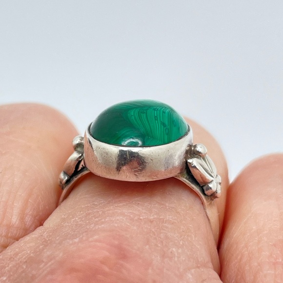 Malachite & Sterling Ring - Picture 8 of 8